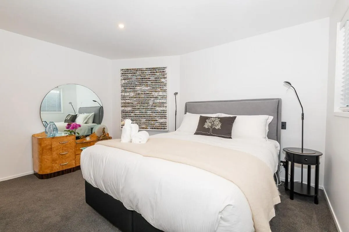 Redwoods Art House Villa Rotorua 0*,  New Zealand